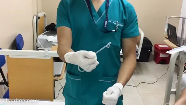 医学临床男女导尿管安插教程-0004